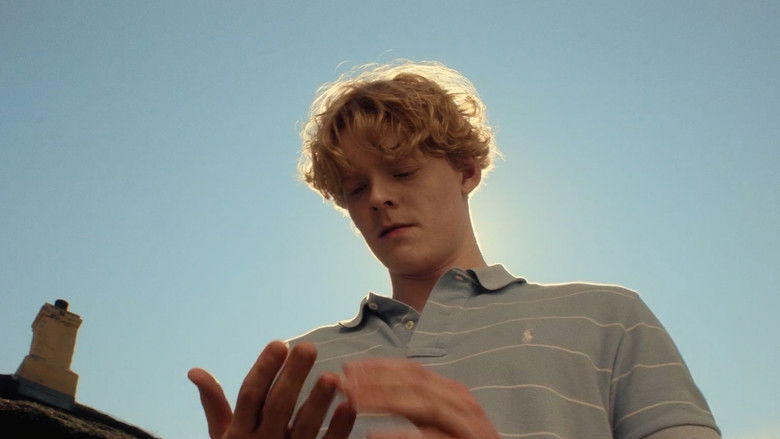 кадр из фильма Sail On, My Love