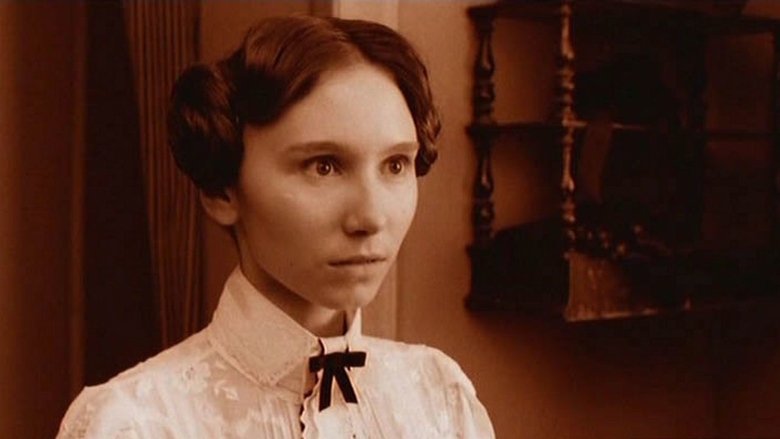 кадр из фильма Про уродов и людей