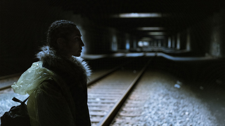 кадр из фильма Feral