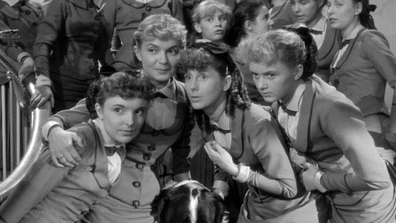 кадр из фильма Оливия