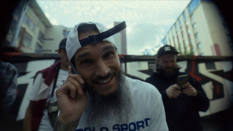 кадр из фильма Парни из Уфы