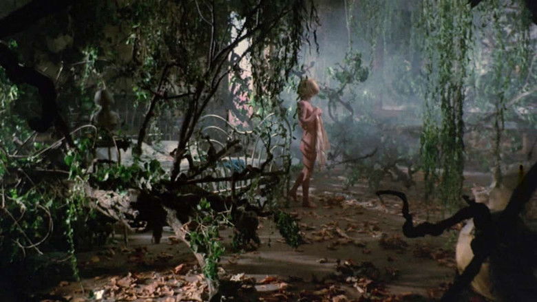 кадр из фильма Лиза и дьявол