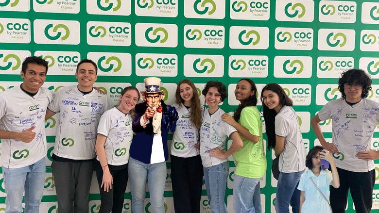 кадр из фильма Capitalismo: A Fera Imortal