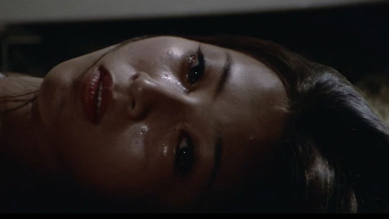 кадр из фильма 夜の歌謡シリーズ　なみだ恋