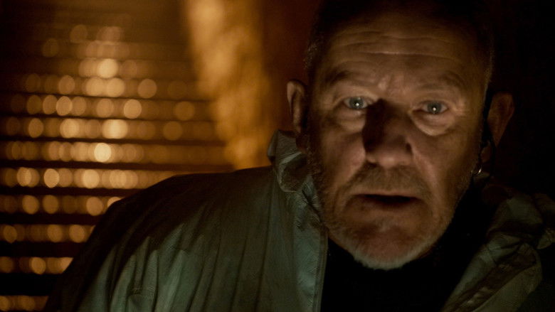 кадр из фильма Темный лес 2