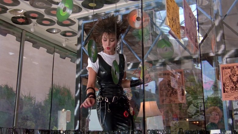 кадр из фильма Милашка в розовом