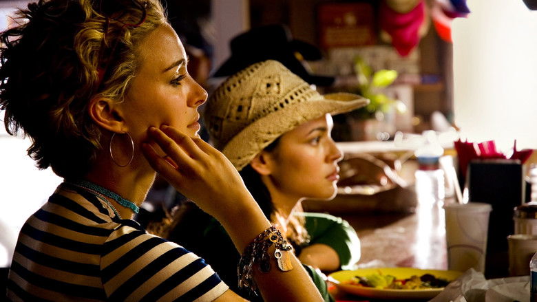 кадр из фильма Мои черничные ночи