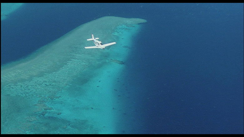 кадр из фильма 天国にいちばん近い島