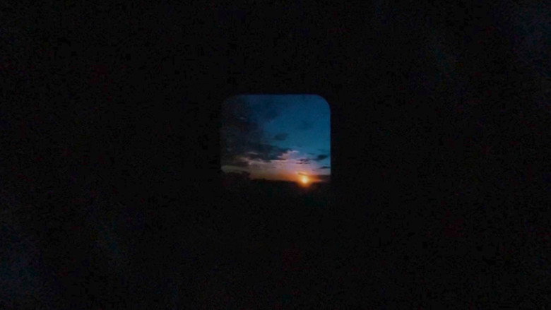 кадр из фильма FELT