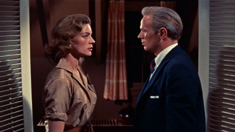 кадр из фильма Паутина