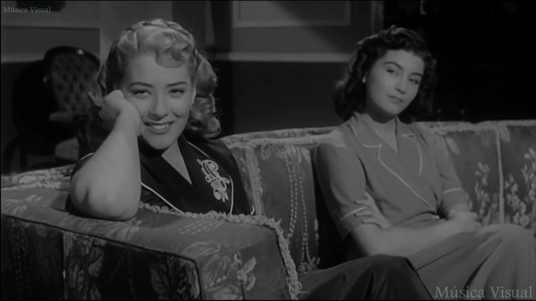 кадр из фильма Por ellas aunque mal paguen