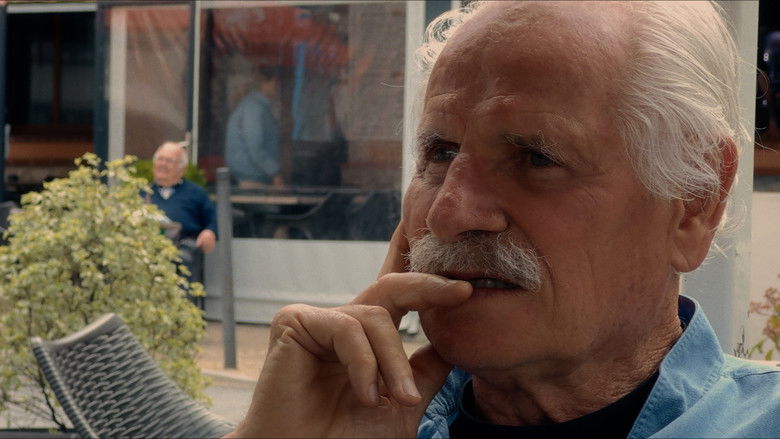 кадр из фильма France, une histoire d'amour