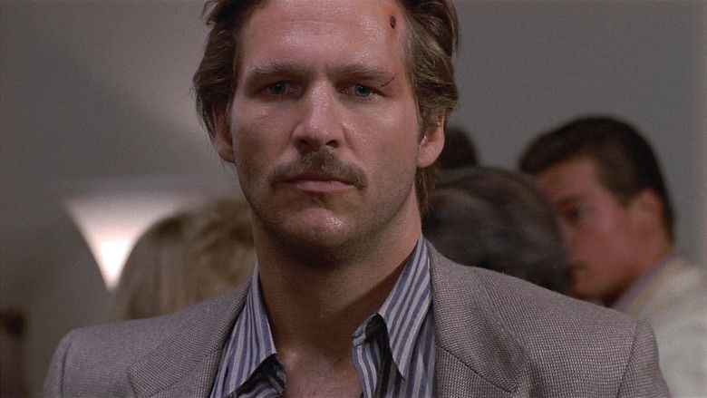 кадр из фильма 8 миллионов способов умереть