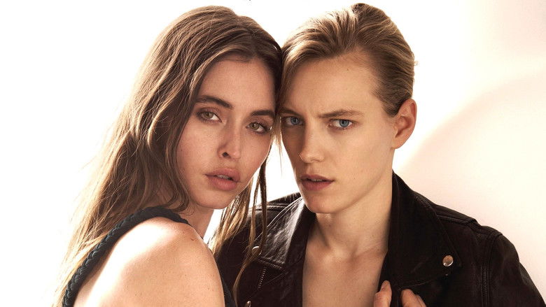 кадр из фильма Ниже её губ