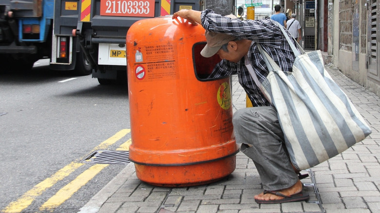 кадр из фильма 丐幫