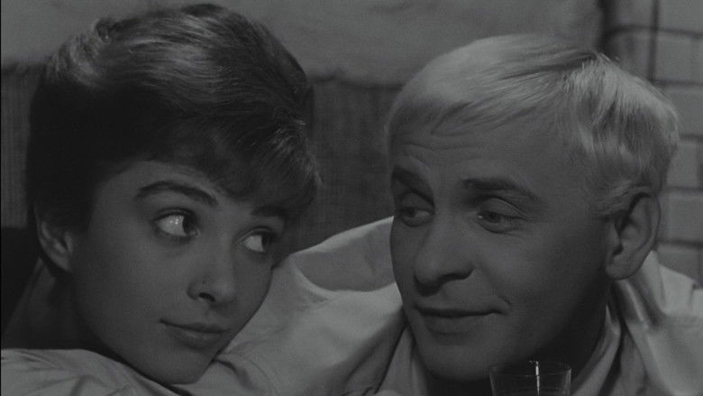 кадр из фильма Niewinni czarodzieje