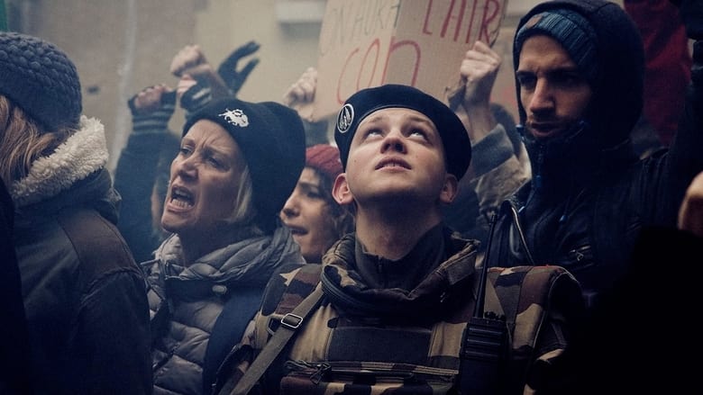 кадр из фильма Третья война