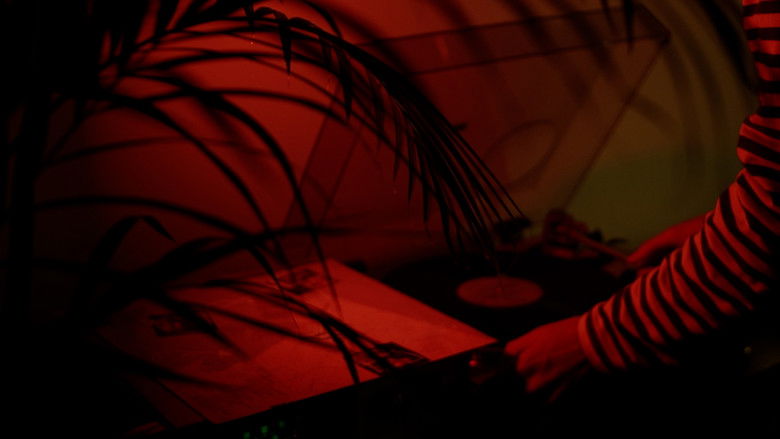 кадр из фильма Never Worry Always Worry