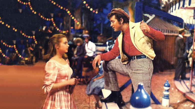 кадр из фильма Карусель