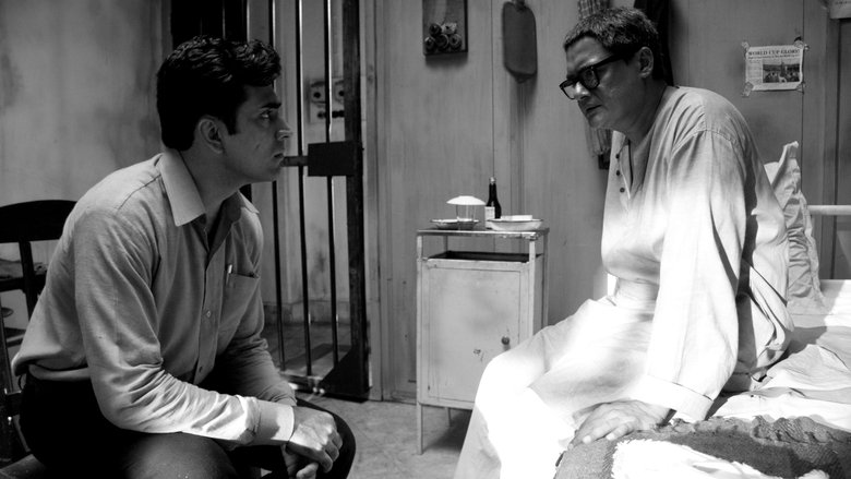 кадр из фильма Звезда, окутанная облаками