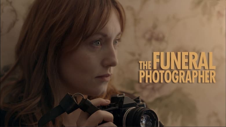 кадр из фильма The Funeral Photographer