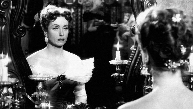 кадр из фильма Мадам де…