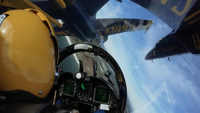 кадр из фильма The Blue Angels