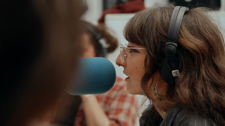 кадр из фильма Radio Gwen