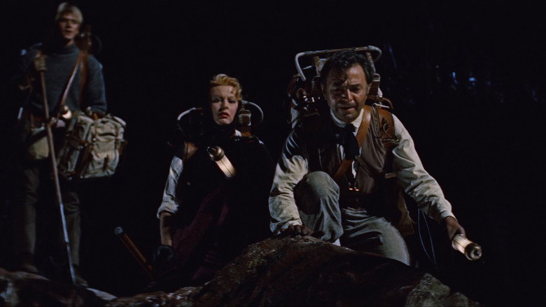 кадр из фильма Путешествие к центру Земли