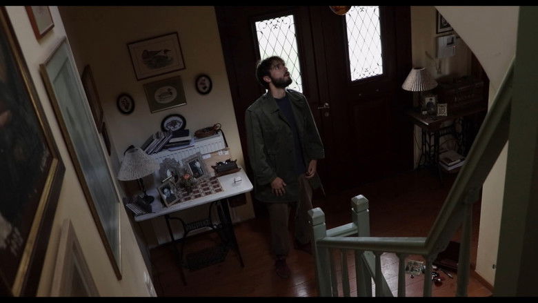 кадр из фильма Ένα