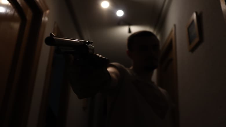 кадр из фильма REVOLVER