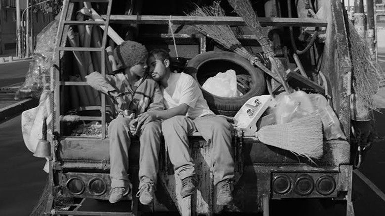 кадр из фильма Extraño pero verdadero