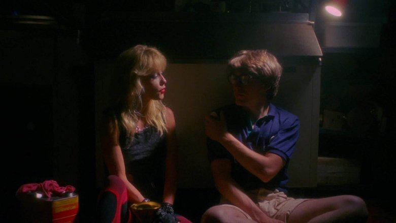 кадр из фильма Студентки в кегельбане беса