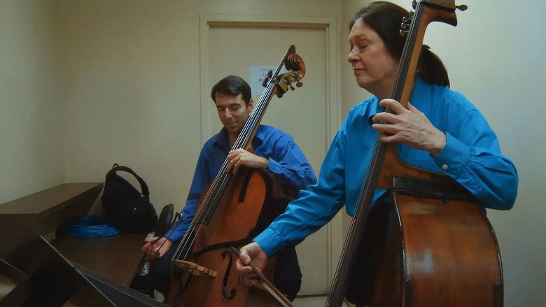 кадр из фильма Единственная девушка в оркестре