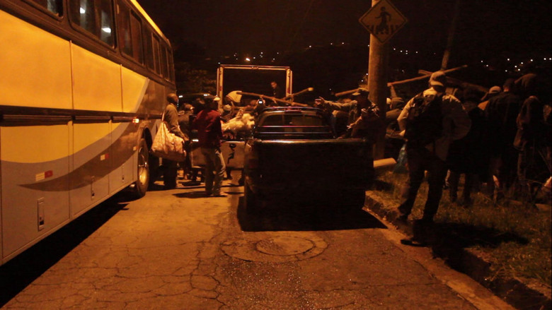 кадр из фильма Conte Isso Àqueles que Dizem que Fomos Derrotados