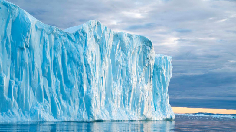 кадр из фильма Memory of Darkness Light and Ice