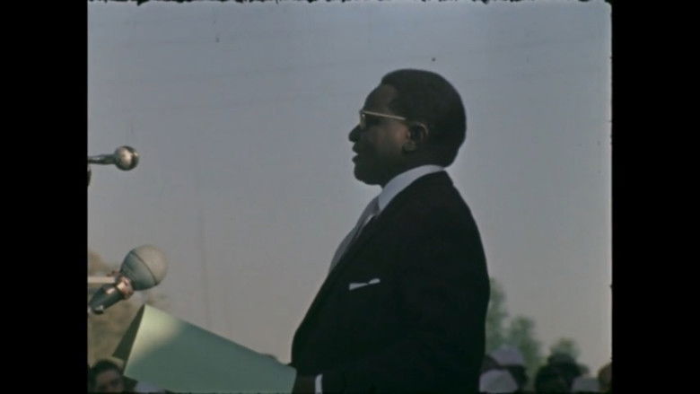 кадр из фильма Fêtes du Niger. Décembre 1961. Fêtes commémoratives de l'indépendance du Niger