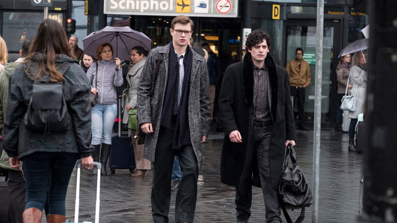 кадр из фильма Щегол