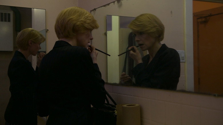 кадр из фильма Mute