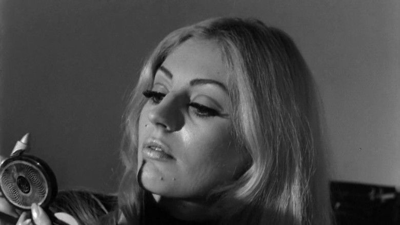 кадр из фильма Sappho '68