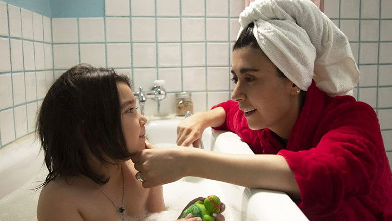 кадр из фильма Pregnant