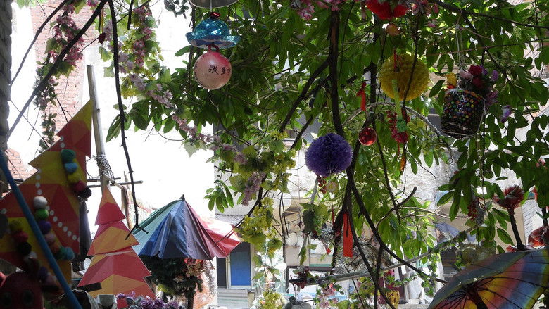 кадр из фильма Тётушка Ху и её райский сад