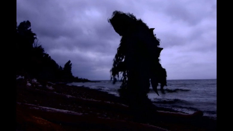 кадр из фильма Окровавленный пляж