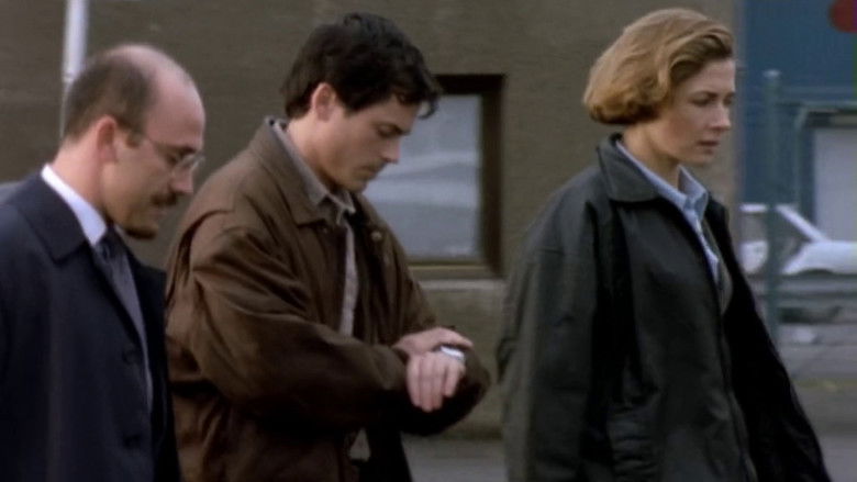 кадр из фильма На опасной земле