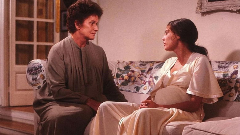 кадр из фильма Aquella casa en las afueras