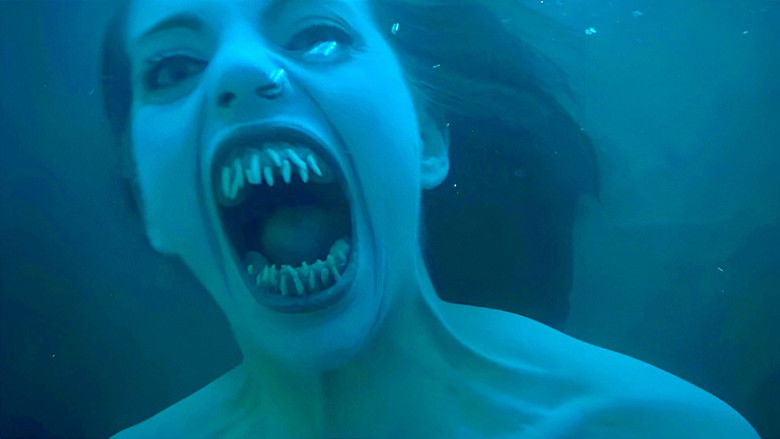 кадр из фильма Дагон