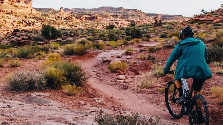 кадр из фильма 8600FT