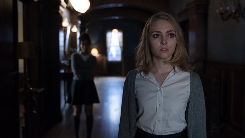 кадр из фильма Дальше по коридору