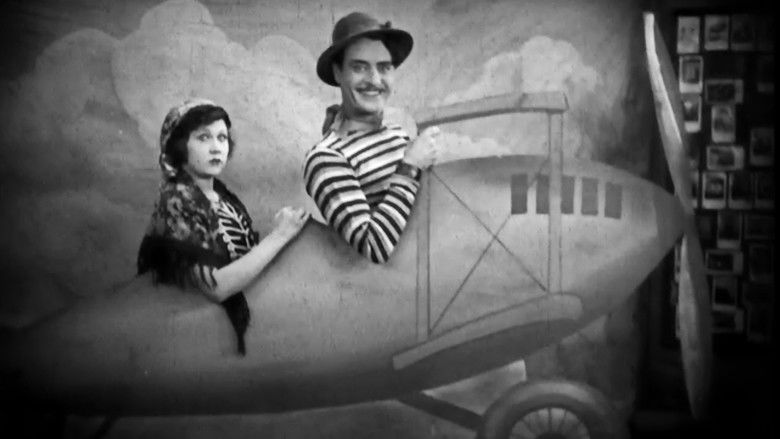 кадр из фильма The Show