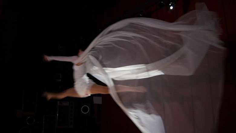 кадр из фильма Біла Пляма